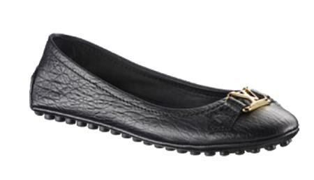 zapatos negros de moda