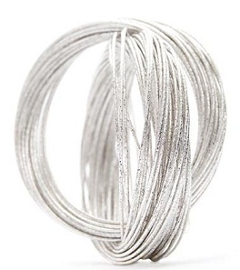 collares y brazaletes de moda