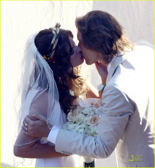 milla jovovich wedding picture