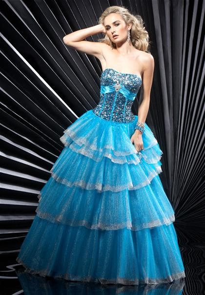 vestidos de quinceañeras con capas