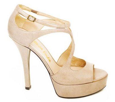 sandalias altas de moda