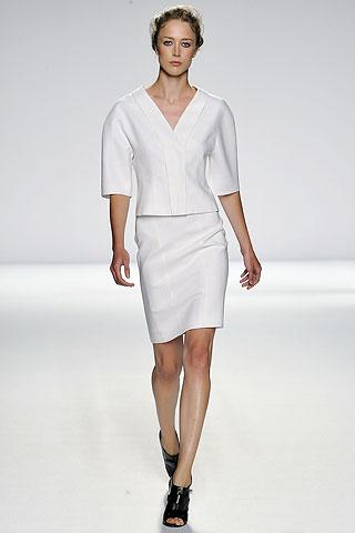 conjunto de blusas y faldas