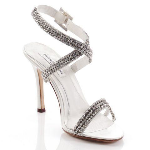 zapatos blancos de moda