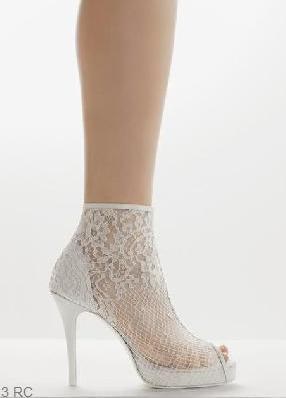 zapatos blancos de mujer