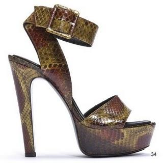 zapatos con piel de serpiente