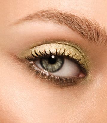 maquillaje para ojos colores fuertes