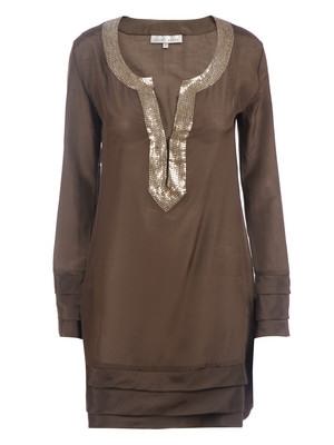 blusas y vestidos modernos