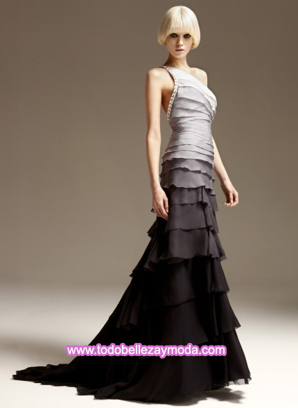 vestidos con capas