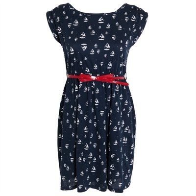 vestidos cortos con capas