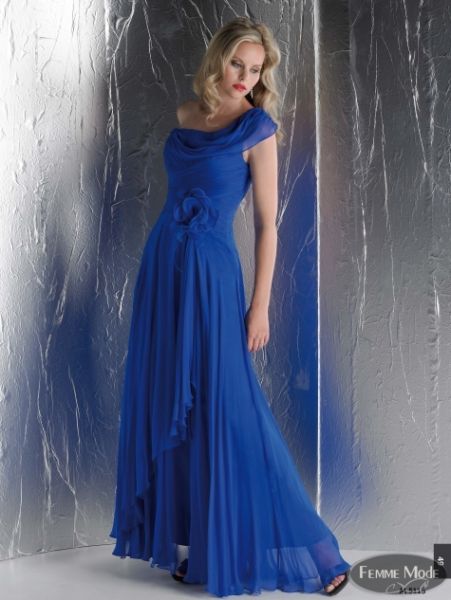 vestidos largos con capas