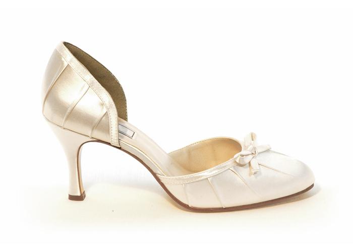 zapatos de novia color dorado