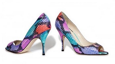 zapatos de varios colores