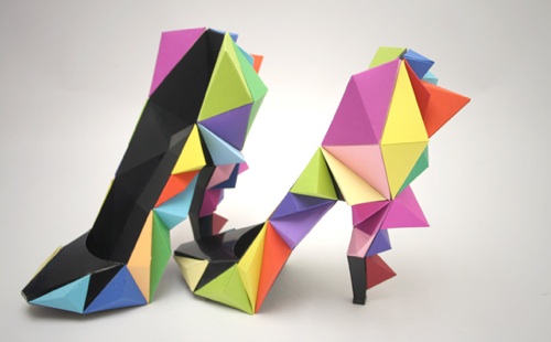 zapatos de varios colores