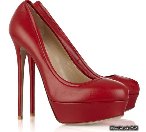 zapatos de color rojo