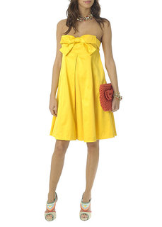 vestidos de colores claros