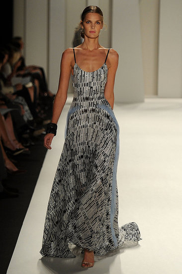 vestidos de colores fuertes