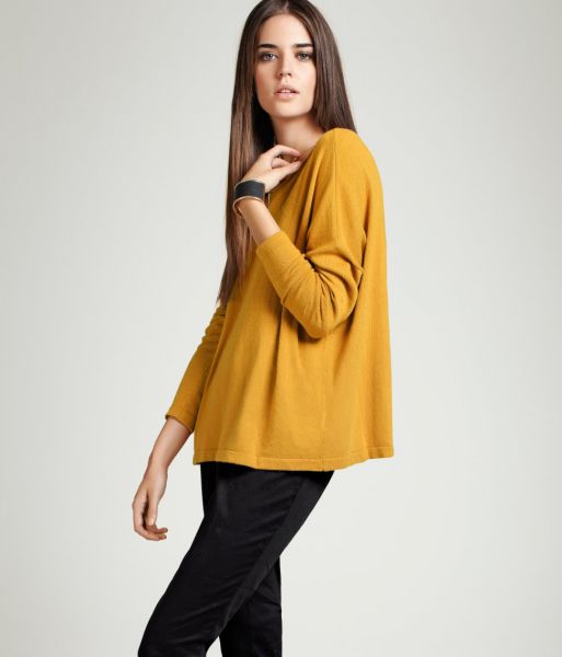 ropa drapeados de moda