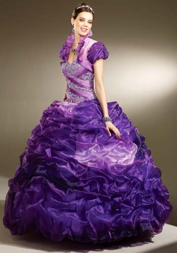 vestidos de faldas amplias para 15 años