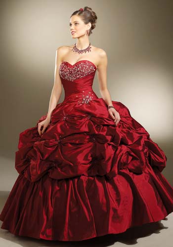 vestidos de faldas amplias para 15 años