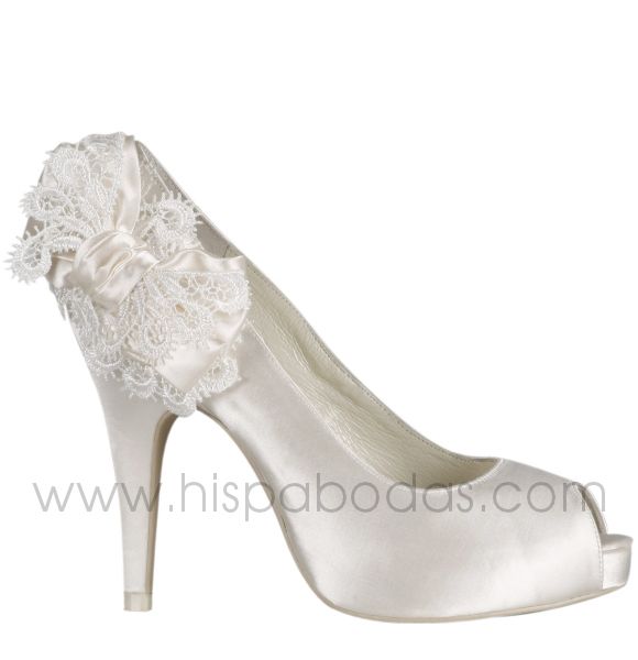 zapatos modernos de novia