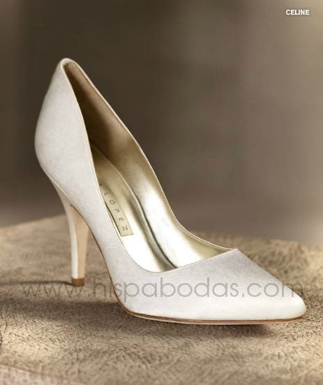 zapatos blancos de novia