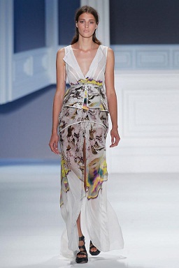 vestidos blancos y estampados