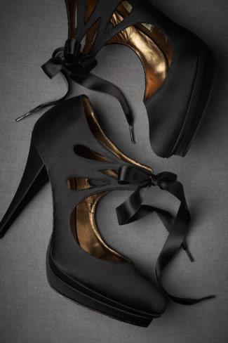 zapatos cerrados de fiesta