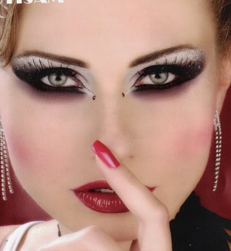 ojos pintados de moda