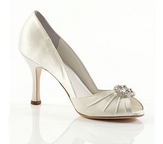 zapatos modernos de novia