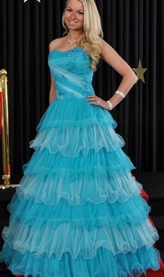 llamativos vestidos de quince