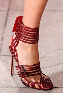 zapatos con hebillas