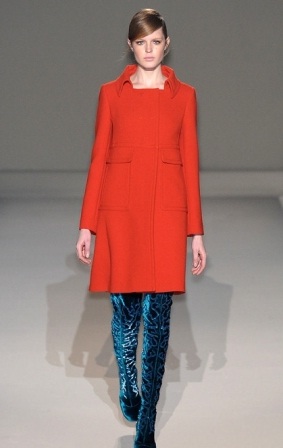 vestidos de colores llamativos