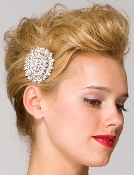 peinados altos para novias