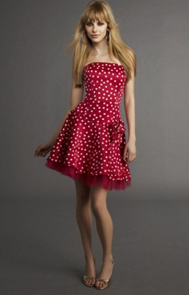 vestidos con bolitas