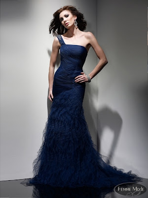 vestidos largos con capas