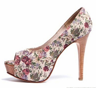 zapatos de taco cuña