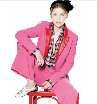 ropa moderna y femenina