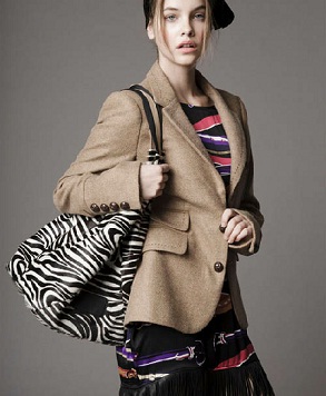 ropa moderna y femenina