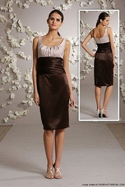 vestidos con escote en la espalda