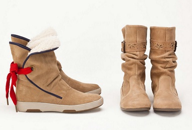 zapatos y bolsos coloridos