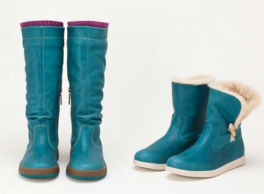 zapatos y bolsos coloridos