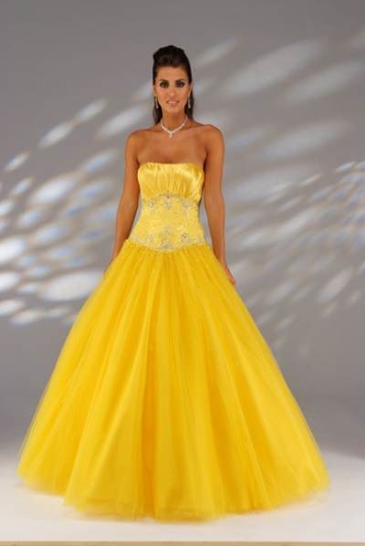 Trajes de novia en color amarillo 1