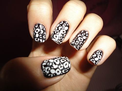 manicura elegante de uñas
