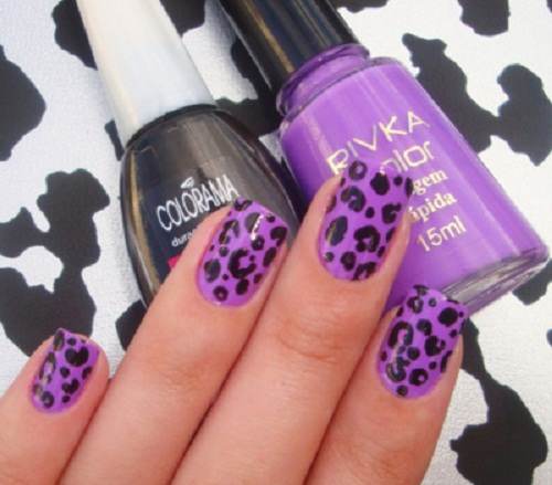 uñas pintadas con esmalte