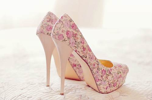 Zapatos floreados casuales y de fiesta Zapatos floreados casuales y de fiesta