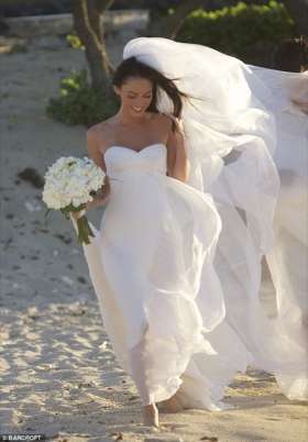 vestidos de boda en la playa