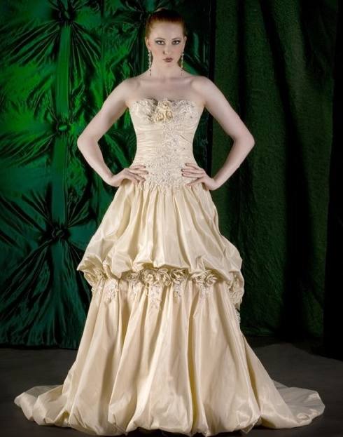 vestido-novia-color-dorado-03