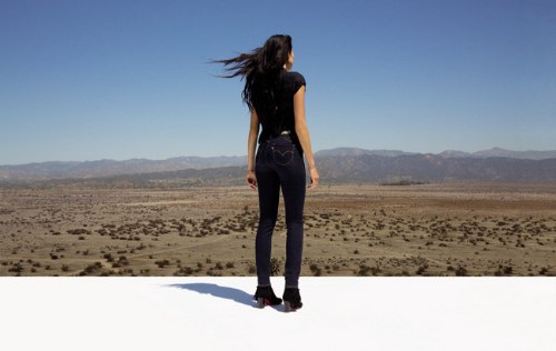 jeans moldean cuerpo