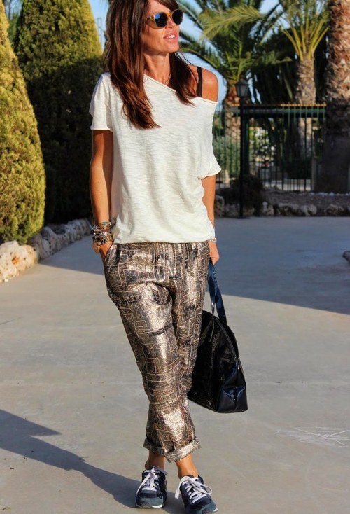 combinacion outfits camiseta blanca