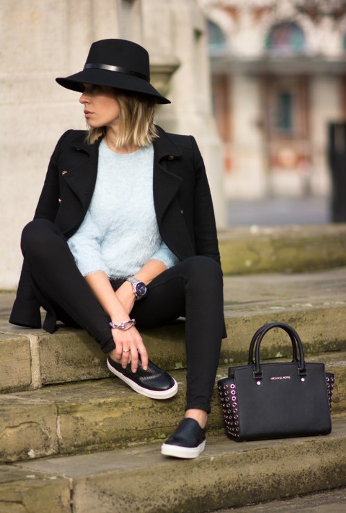 outfits con tennis flats